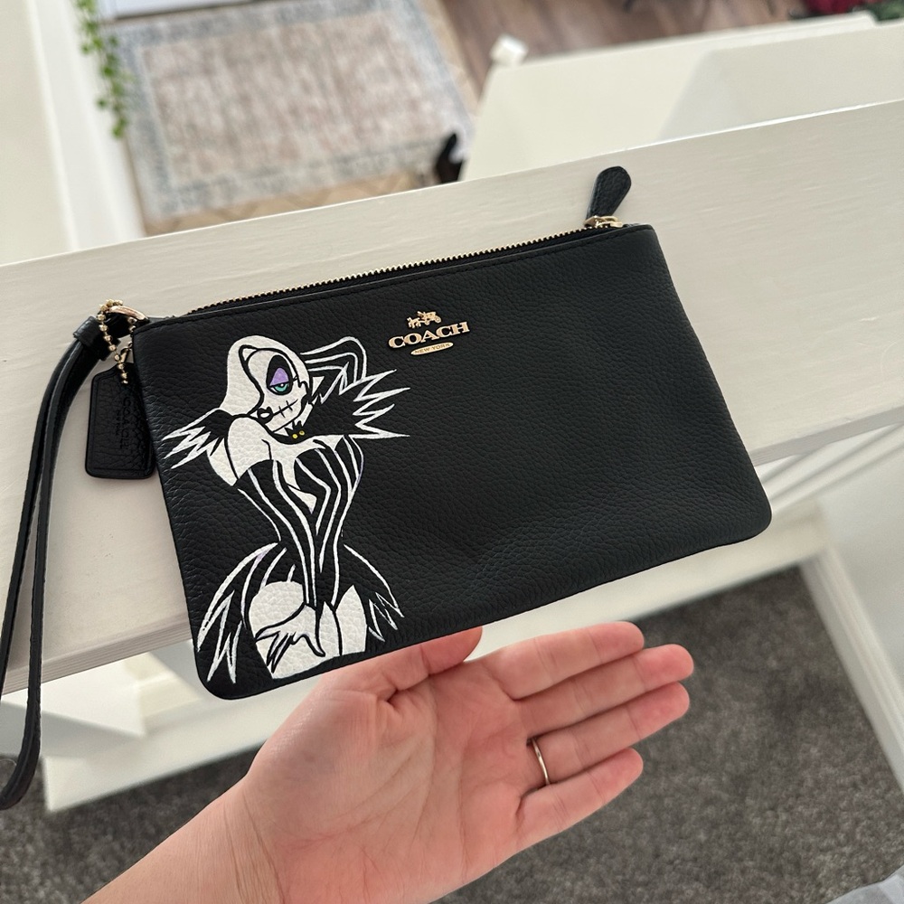 Brand new custom hand painted coach wristlet - Picture 2 of 3